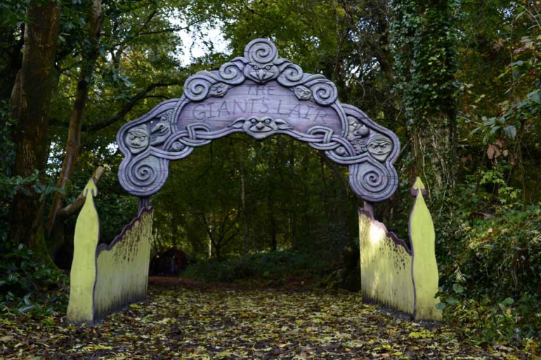 Sign at the entrance of the trail