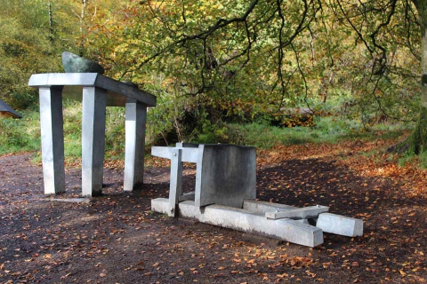 Giant table and chair
